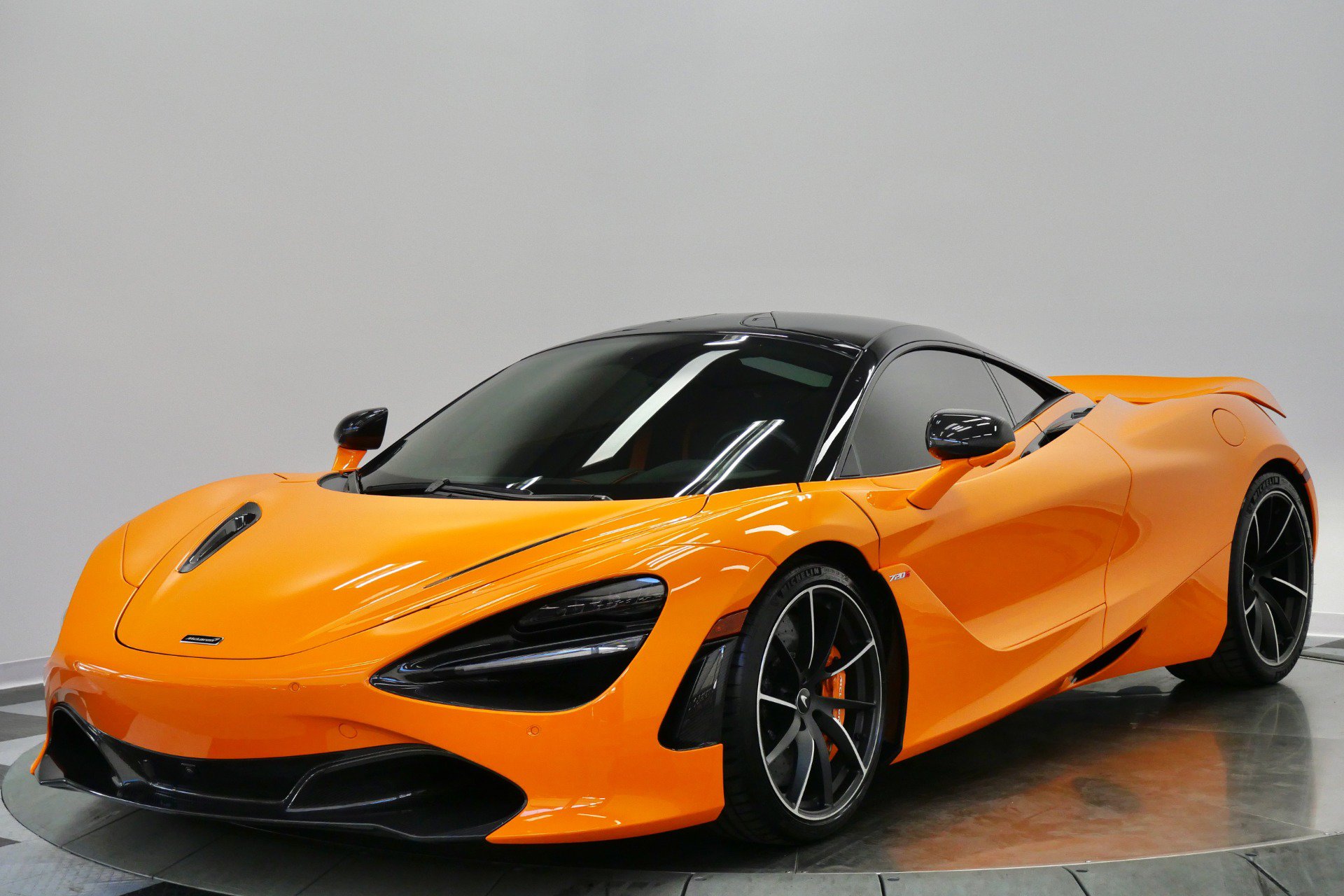 Used 2022 McLaren 720S RWD image 45