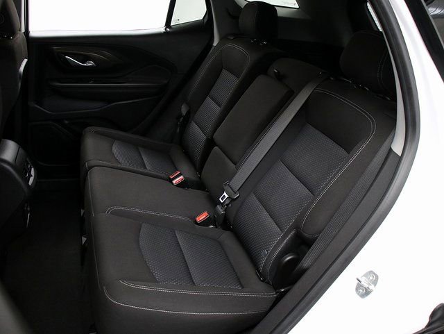 Used 2022 GMC Terrain SLE w/ Driver Convenience Package image 11