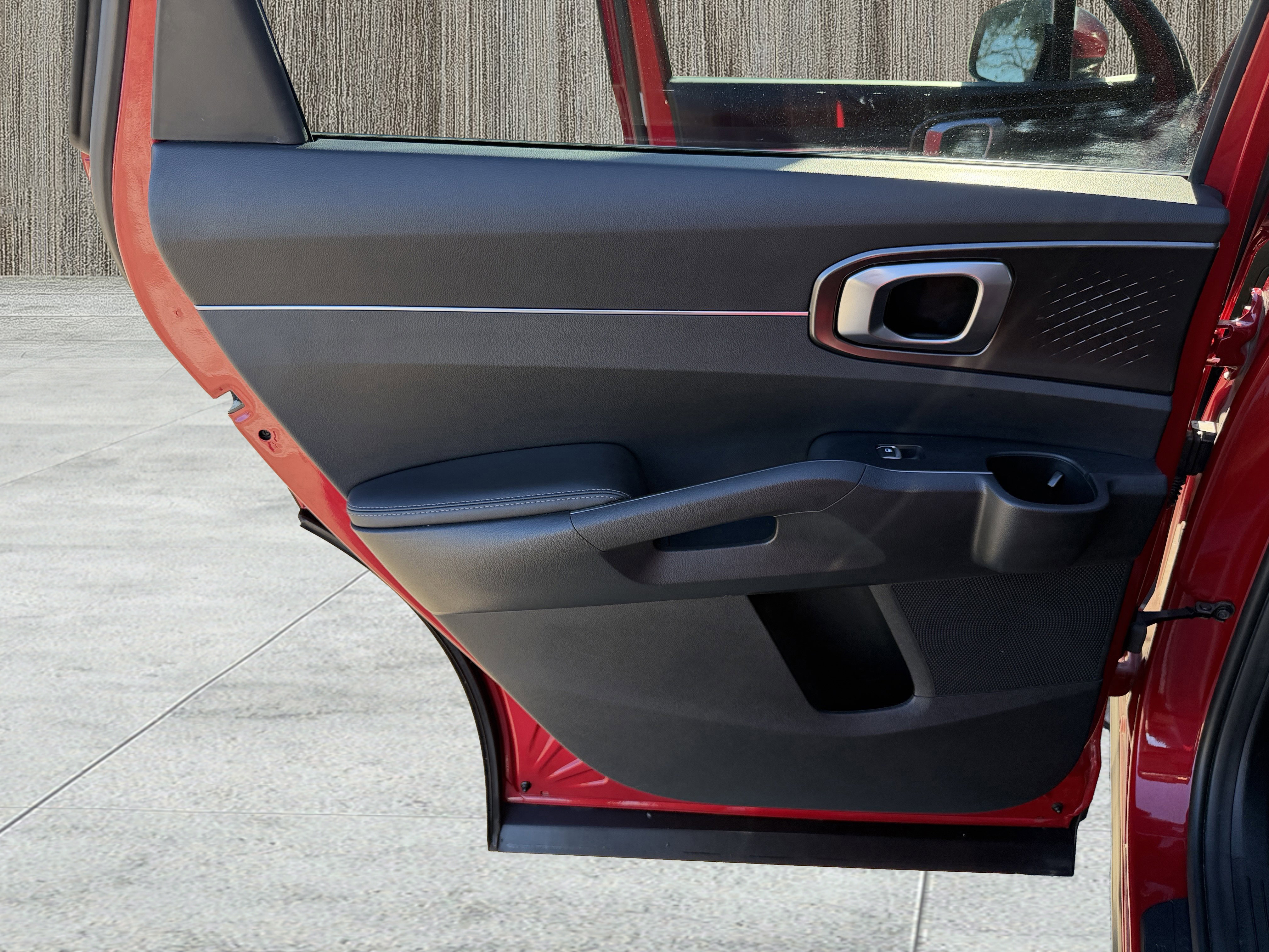 Used 2023 Kia Sorento EX image 25