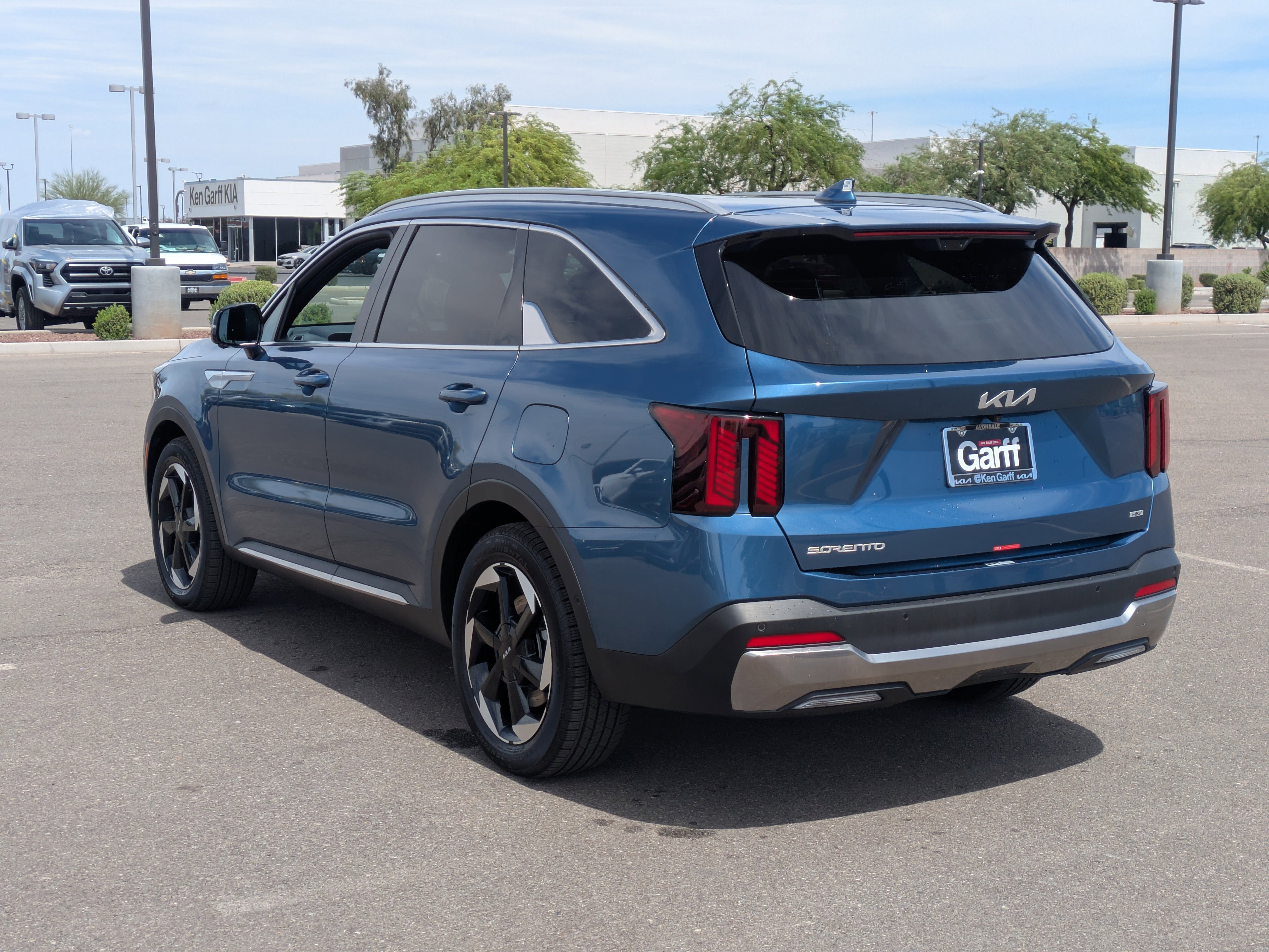 Certified 2025 Kia Sorento SX Prestige image 3