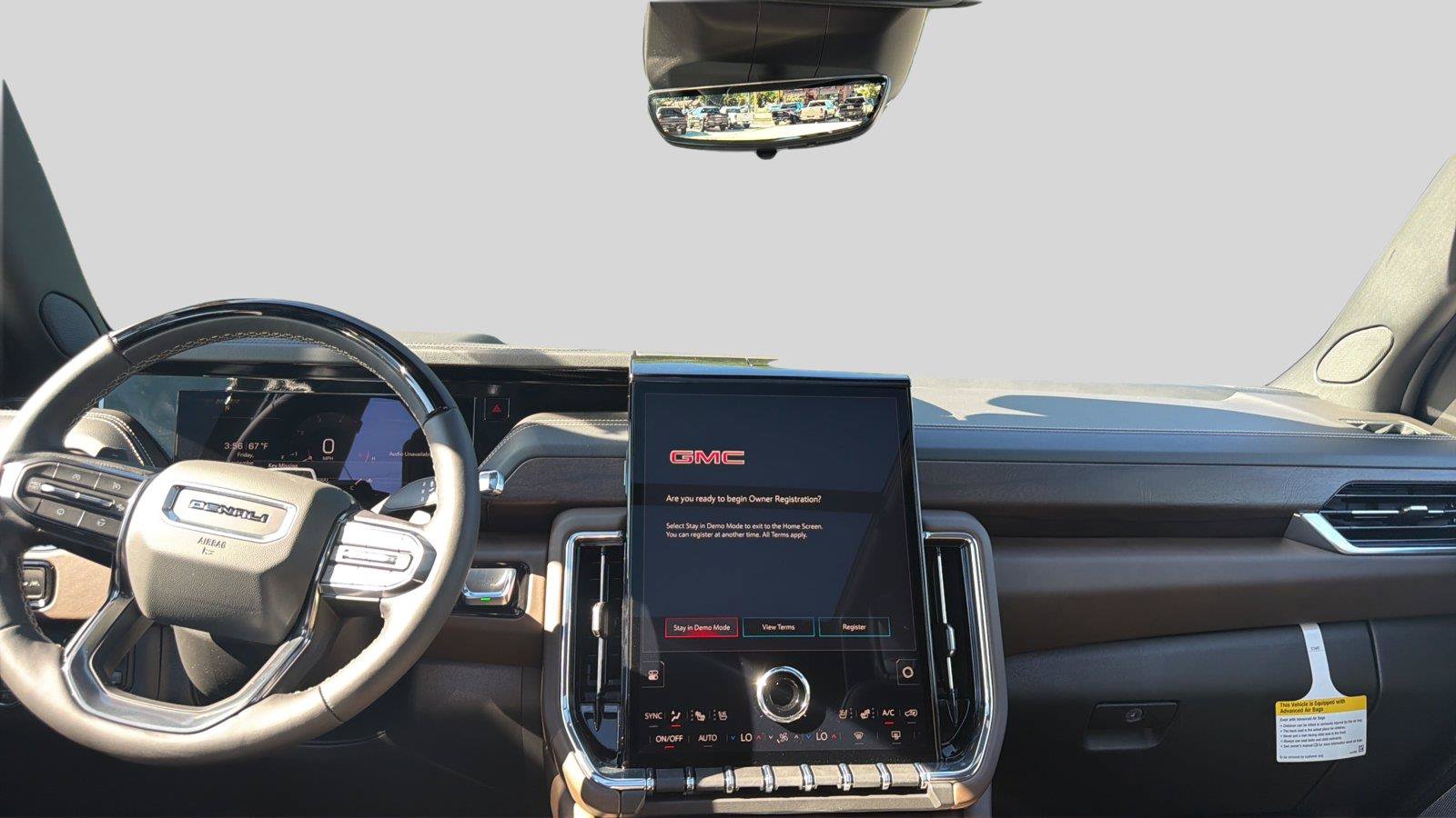 New 2027 GMC Yukon Denali Ultimate w/ LPO, Floor Liner Package AWD/4WD image 9