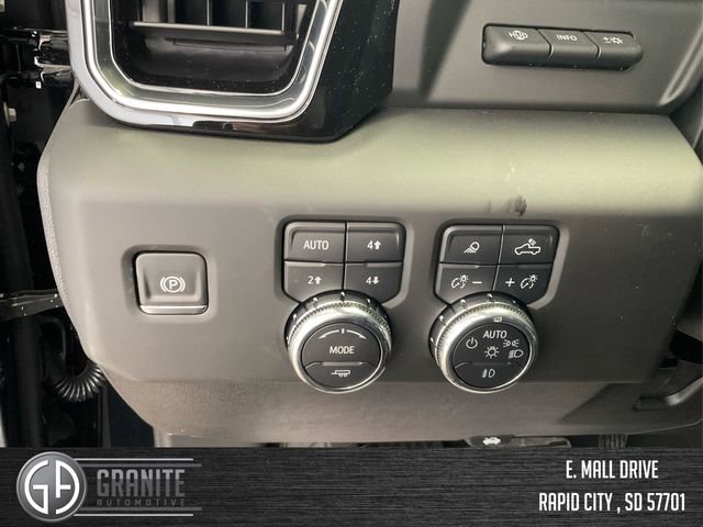 Used 2025 GMC Sierra 2500 Denali Ultimate image 18