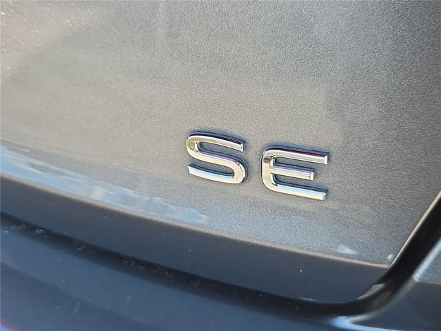 Used 2026 Volkswagen Jetta SE w/ Black Wheel Package FWD image 5