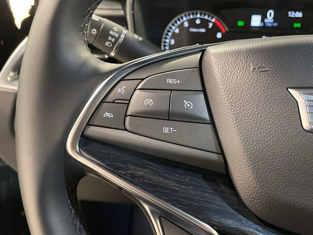 Used 2025 Cadillac XT5 Premium Luxury image 36