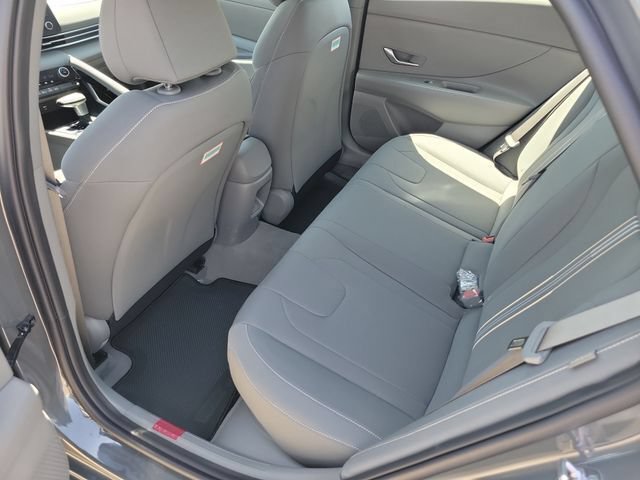 New 2026 Hyundai Elantra Hybrid FWD image 25