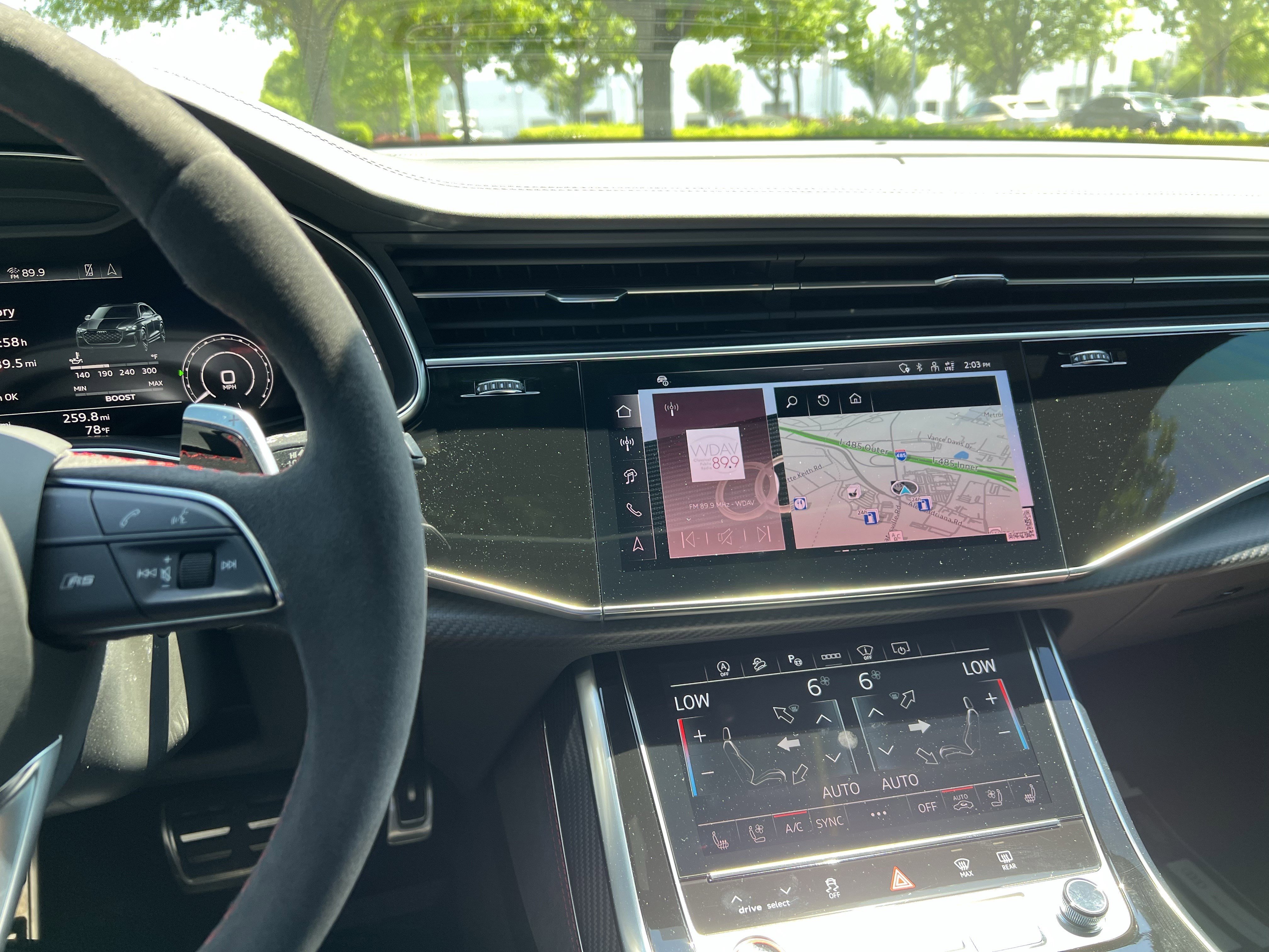 Certified 2025 Audi RS Q8 performance AWD/4WD image 31