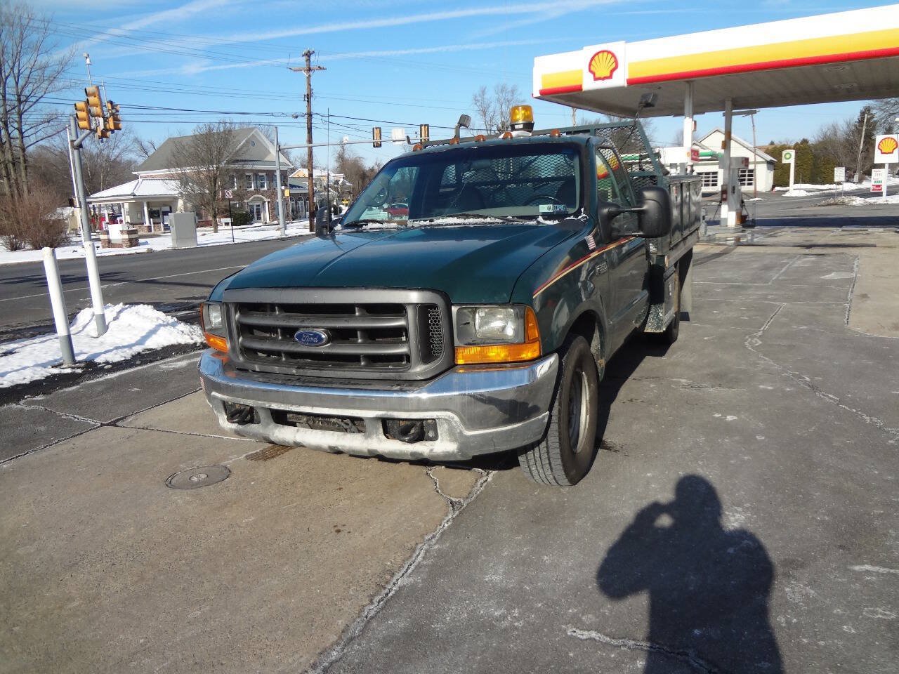 Used 2000 Ford F350 2WD Regular Cab Super Duty image 2