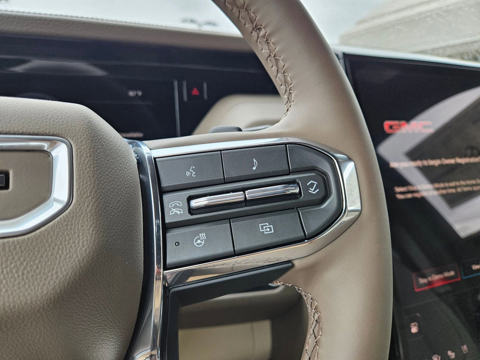 New 2026 GMC Yukon Denali AWD/4WD image 13