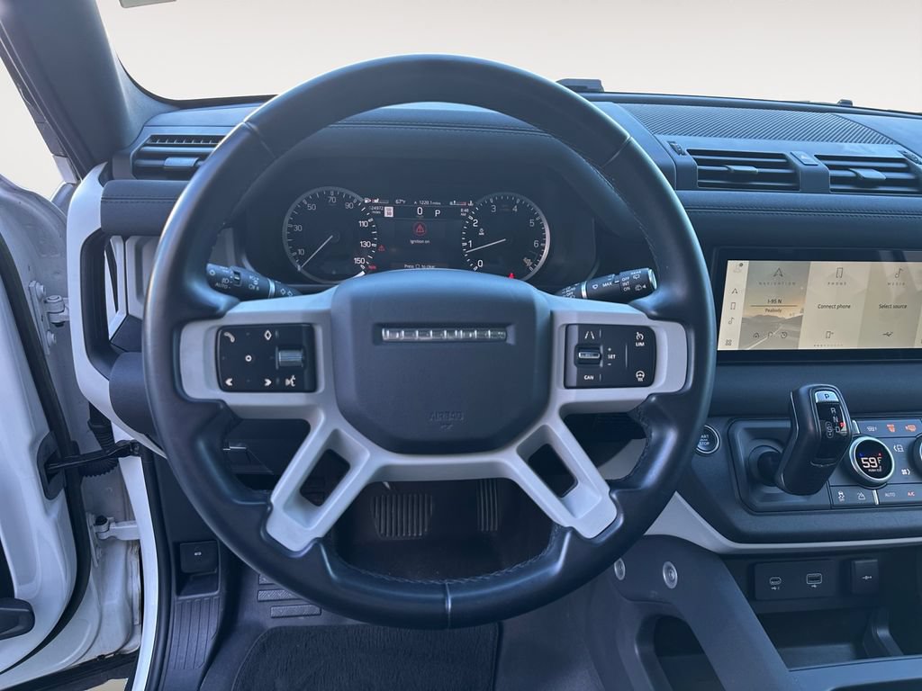 Used 2023 Land Rover Defender 90 X-Dynamic SE AWD/4WD image 10