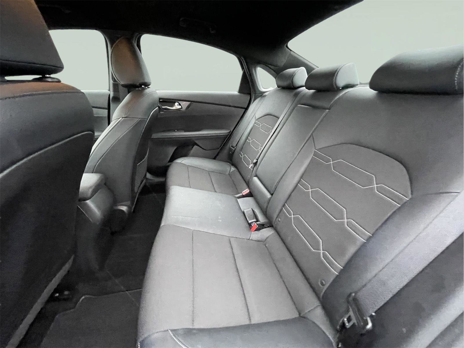 Used 2022 Kia Forte GT-Line w/ GT-Line Technology Package FWD image 14