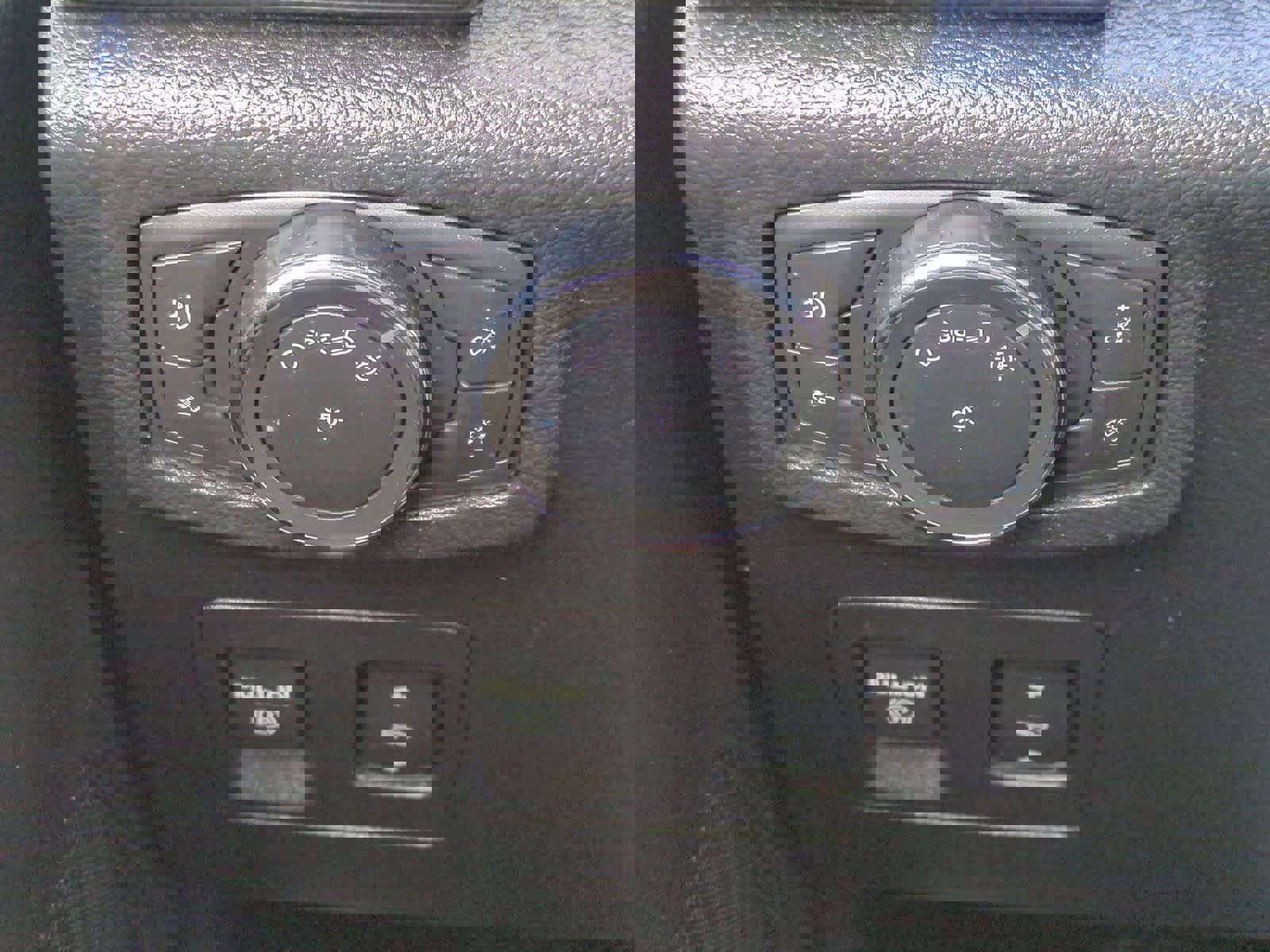 Used 2017 Ford F150 XLT w/ Equipment Group 302A Luxury image 31