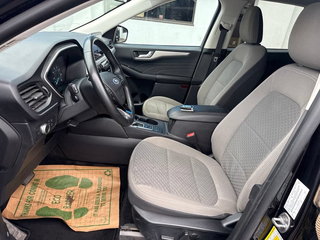 Used 2021 Ford Escape SE w/ Convenience Package AWD/4WD image 16