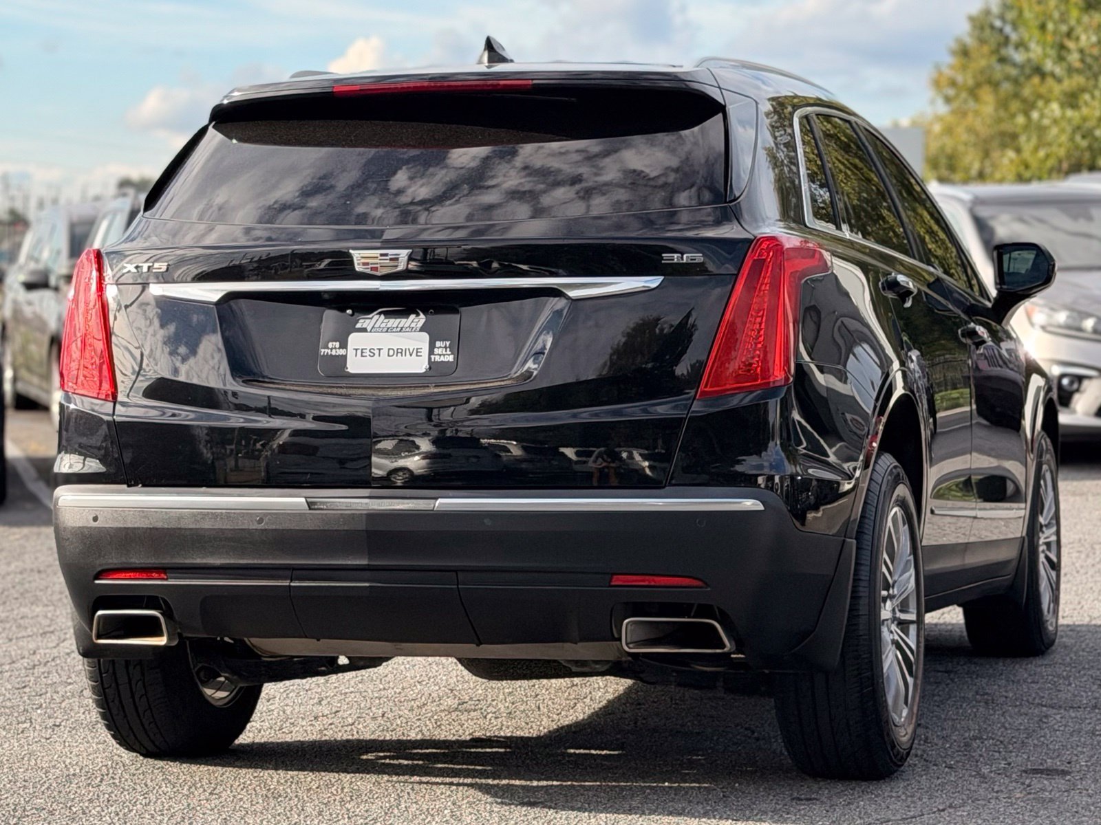 Used 2018 Cadillac XT5 Luxury w/ Driver Awareness Package FWD image 5
