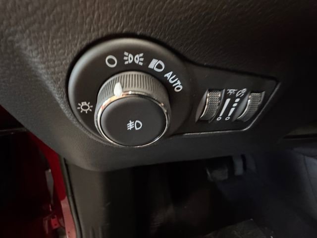 New 2026 Jeep Compass Latitude image 24