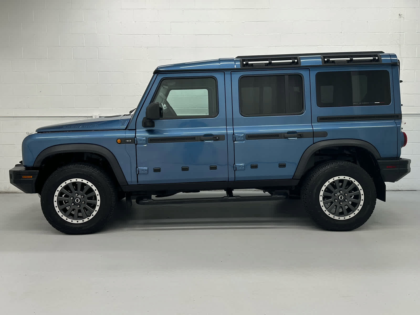 Used 2024 INEOS Grenadier Station Wagon AWD/4WD image 3