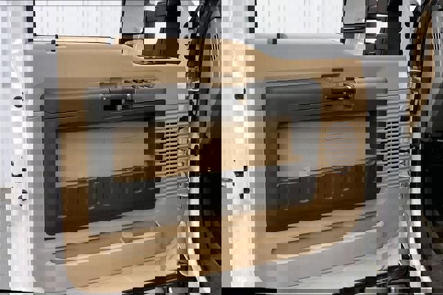 Used 2016 Ford F250 Lariat w/ Chrome Package image 21