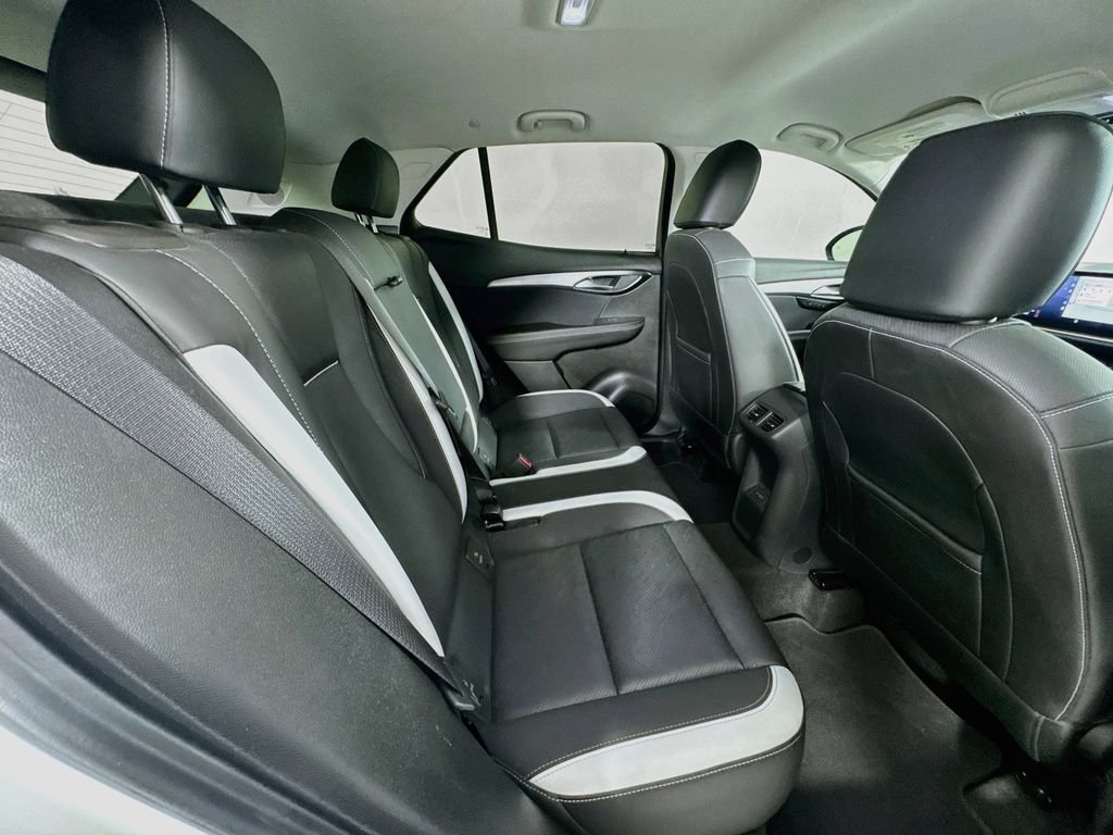 Used 2025 Buick Envision Sport Touring AWD/4WD image 33