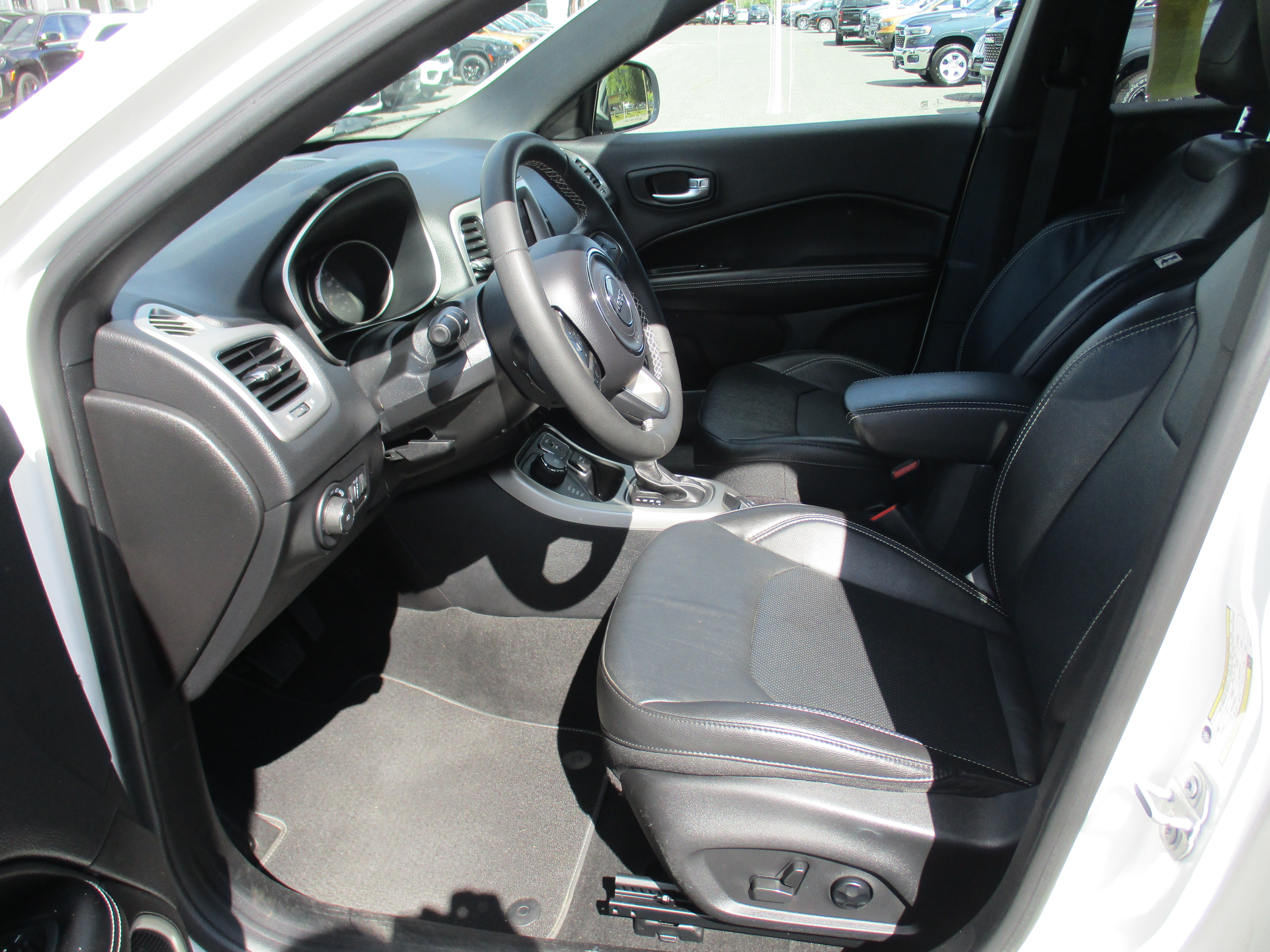 Certified 2021 Jeep Compass Latitude AWD/4WD image 10