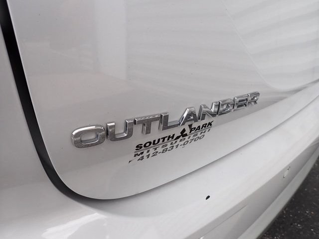 Used 2022 Mitsubishi Outlander SE AWD/4WD image 5