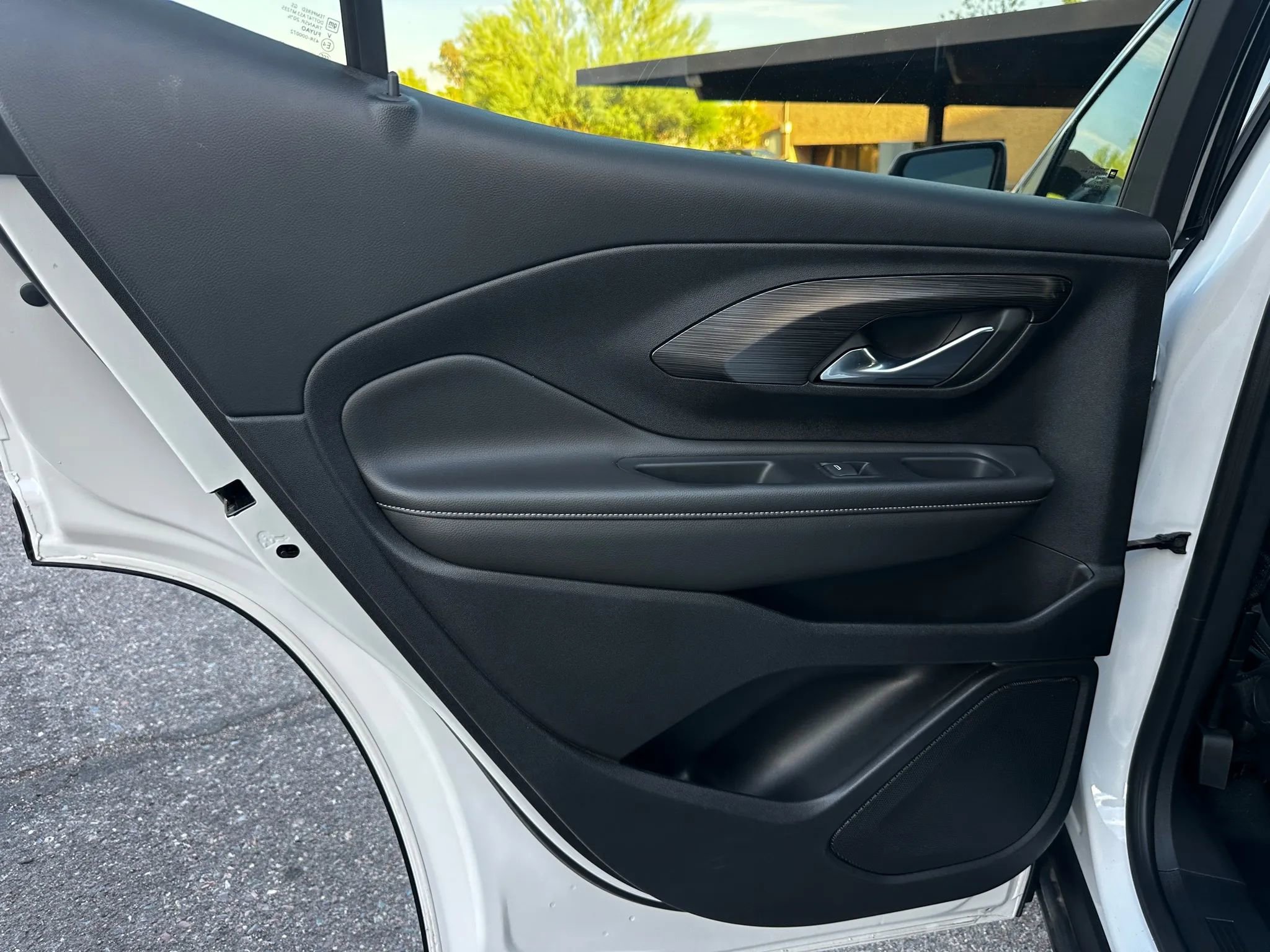 Used 2023 GMC Terrain SLE image 18