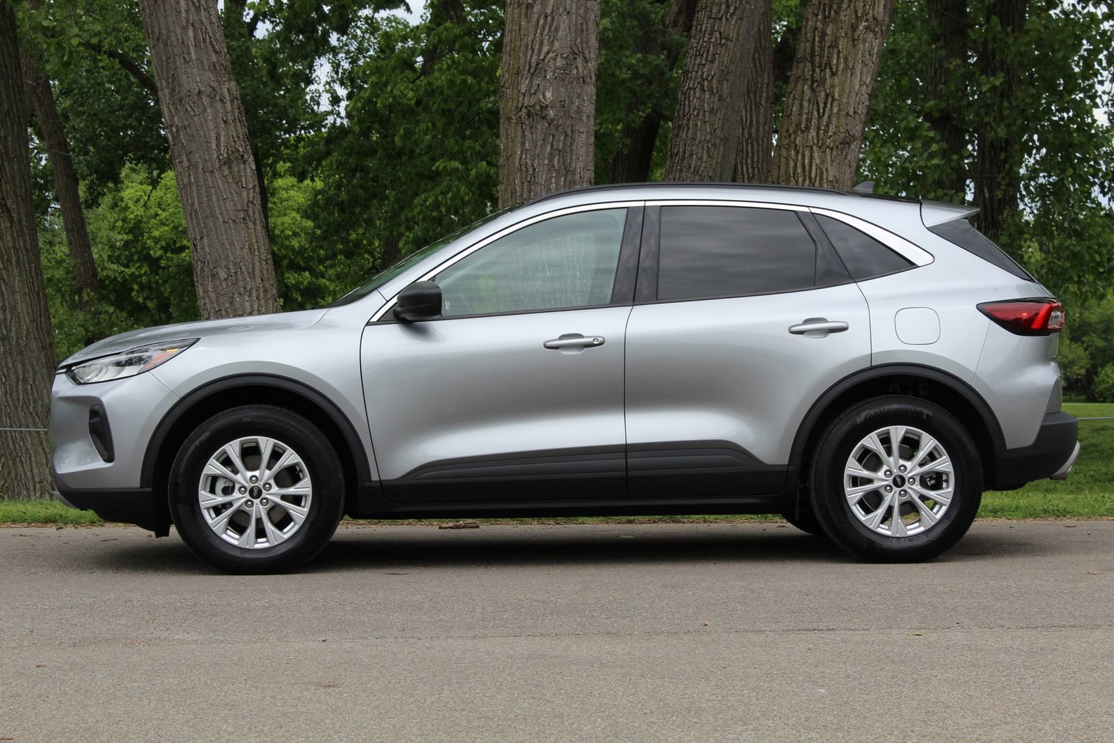 Used 2024 Ford Escape Active w/ Tech Pack #1 AWD/4WD image 5