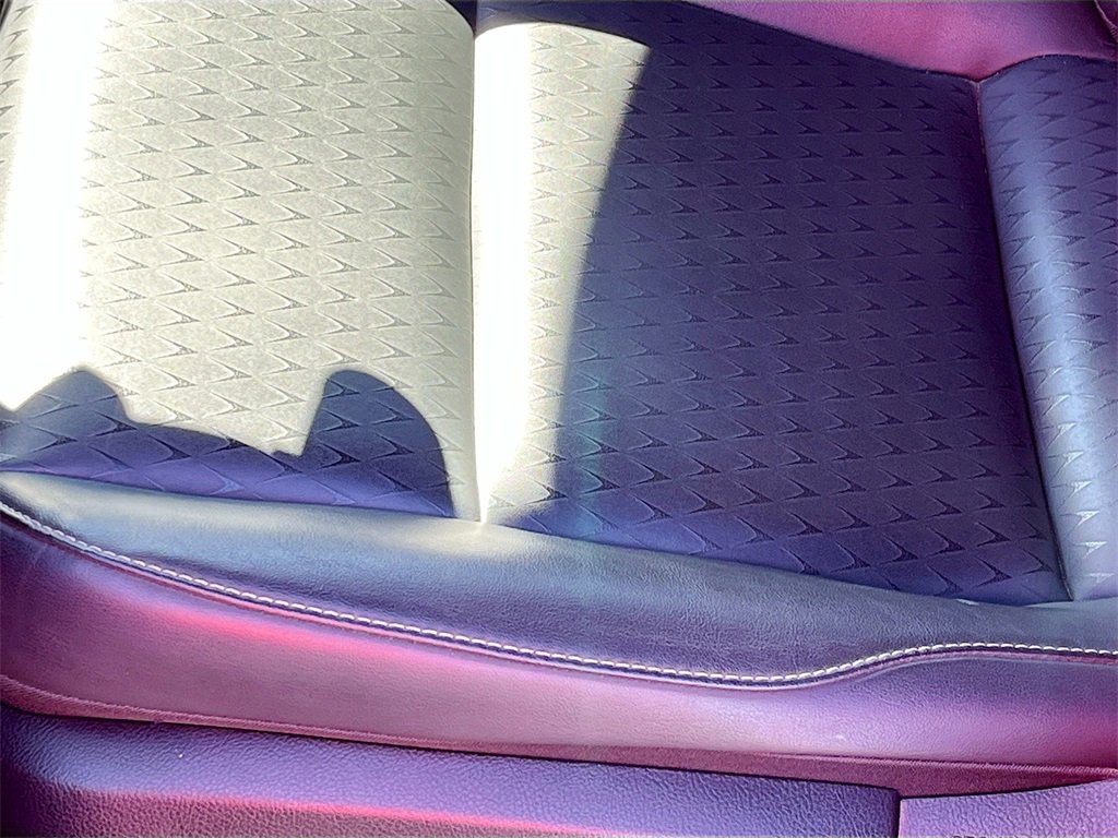 Used 2022 Lexus UX 200 image 19