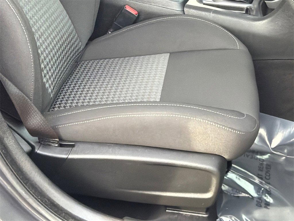 Used 2022 Dodge Charger GT w/ Blacktop Package image 11