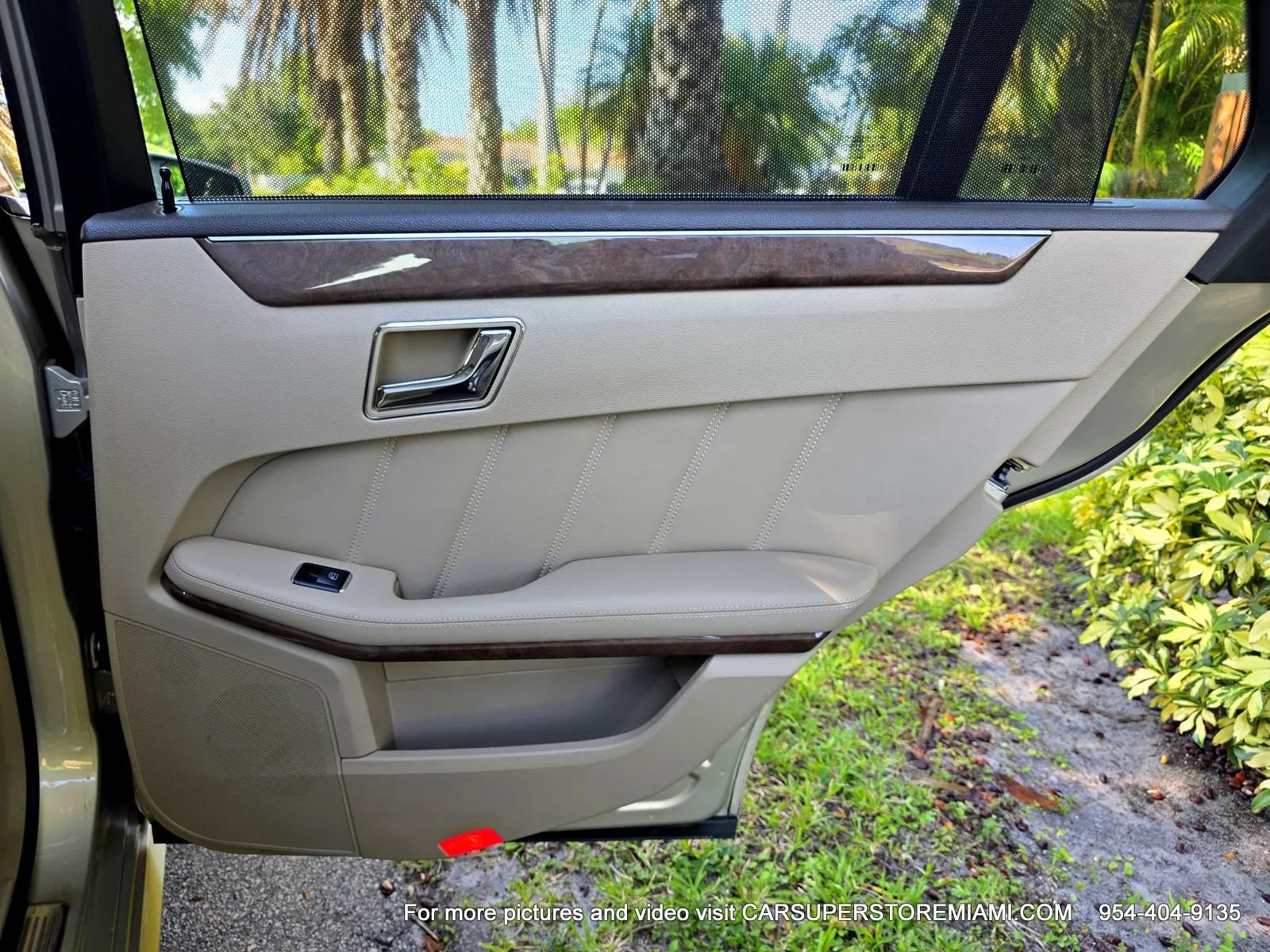 Used 2011 Mercedes-Benz E 350 4MATIC Wagon image 56