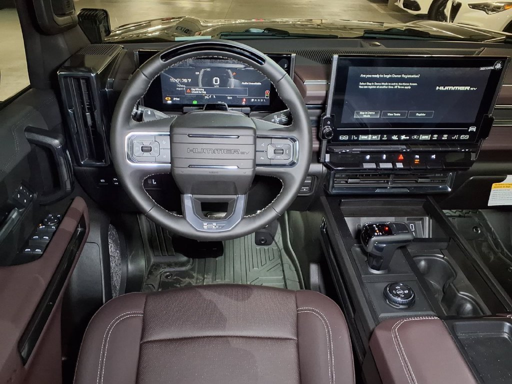 New 2026 GMC Hummer EV 4x4 Crew Cab w/ LPO, Illumination Package image 13