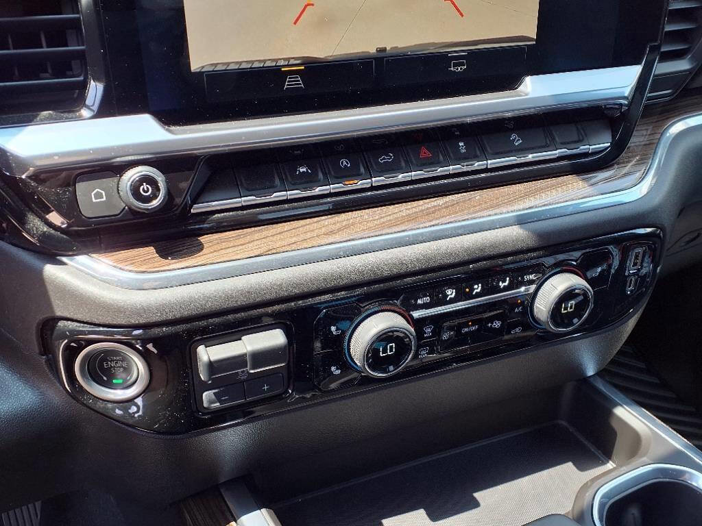 Used 2023 Chevrolet Silverado 1500 RST w/ Z71 Off-Road Package image 15