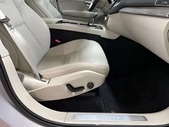 Used 2023 Volvo XC90 B6 Core AWD/4WD image 79