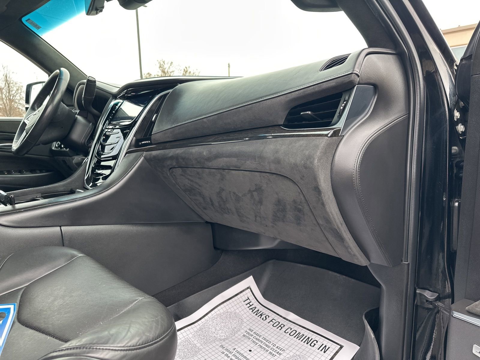 Used 2020 Cadillac Escalade ESV Platinum AWD/4WD image 43