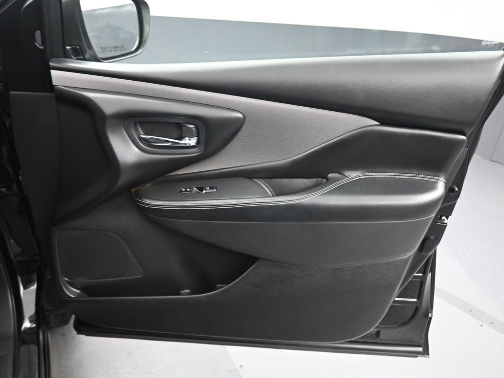 Used 2019 Nissan Murano SL w/ Cargo Package image 39