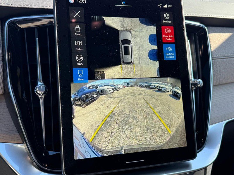 New 2026 Volvo XC90 B6 Plus w/ Protection Package image 15