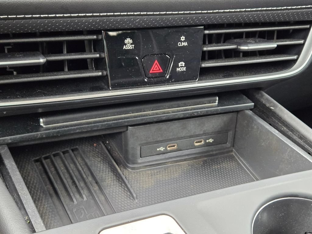 Used 2025 Volkswagen Atlas SE FWD image 27