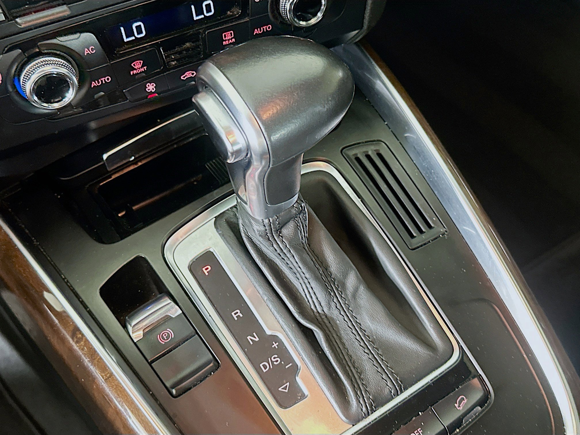 Used 2013 Audi Q5 2.0T Premium image 23