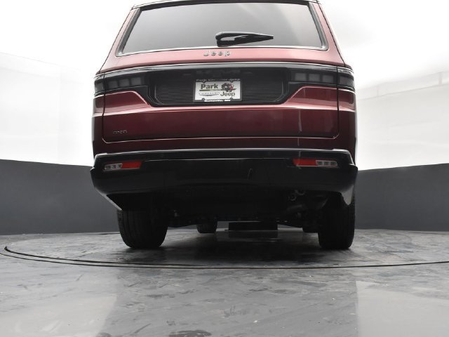 New 2026 Jeep Grand Wagoneer L Limited AWD/4WD image 23