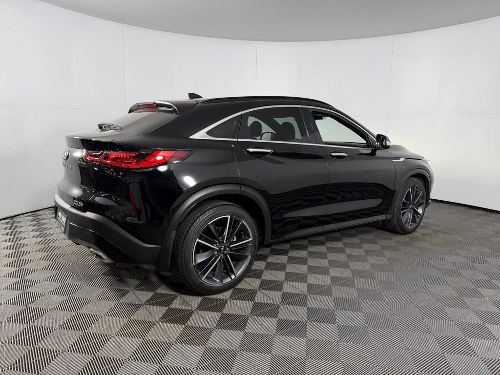 Used 2023 INFINITI QX55 Luxe w/ Cargo Package image 7
