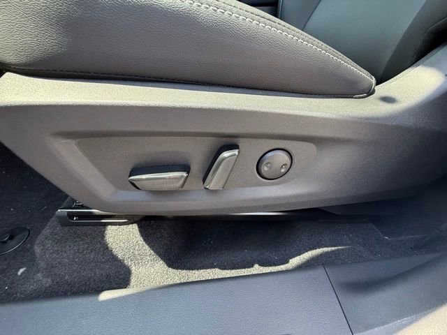 New 2025 Nissan Murano SV AWD/4WD image 13
