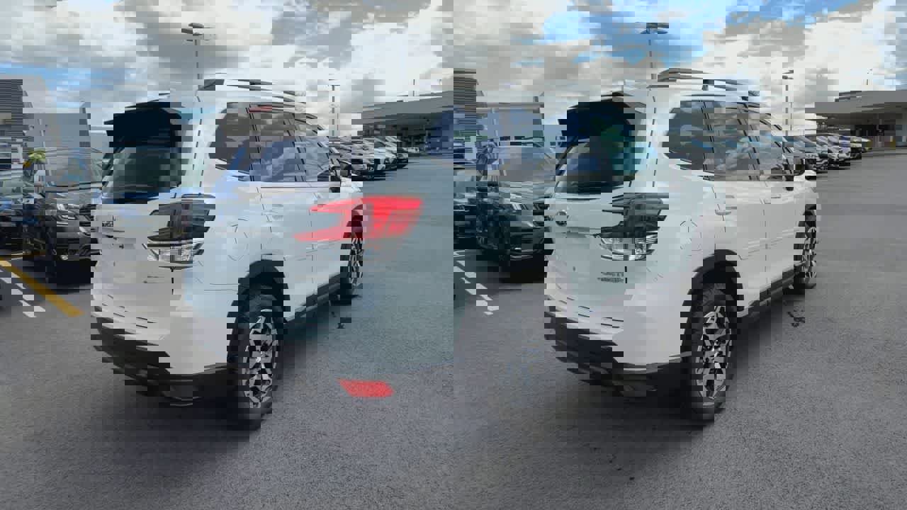 Certified 2021 Subaru Forester Premium AWD/4WD image 8