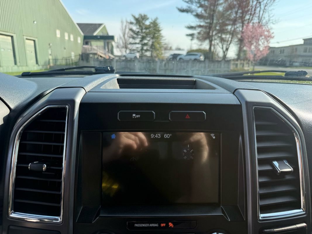 Used 2016 Ford F150 XLT w/ Equipment Group 302A Luxury image 21