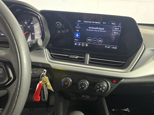 Used 2025 Chevrolet Trax LS image 13