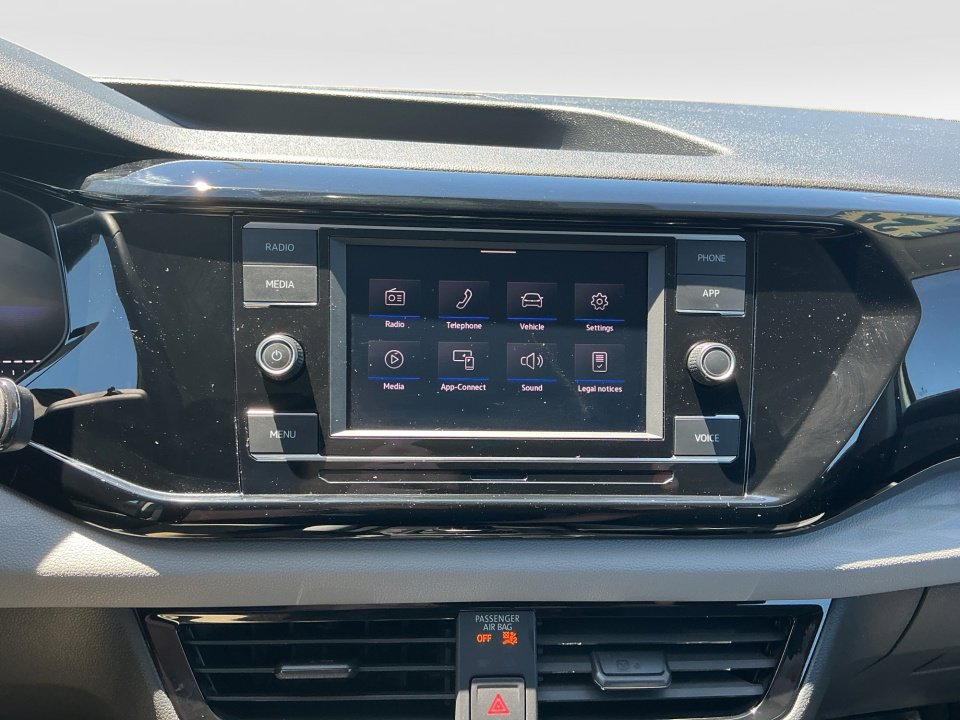 Certified 2024 Volkswagen Taos S FWD image 17