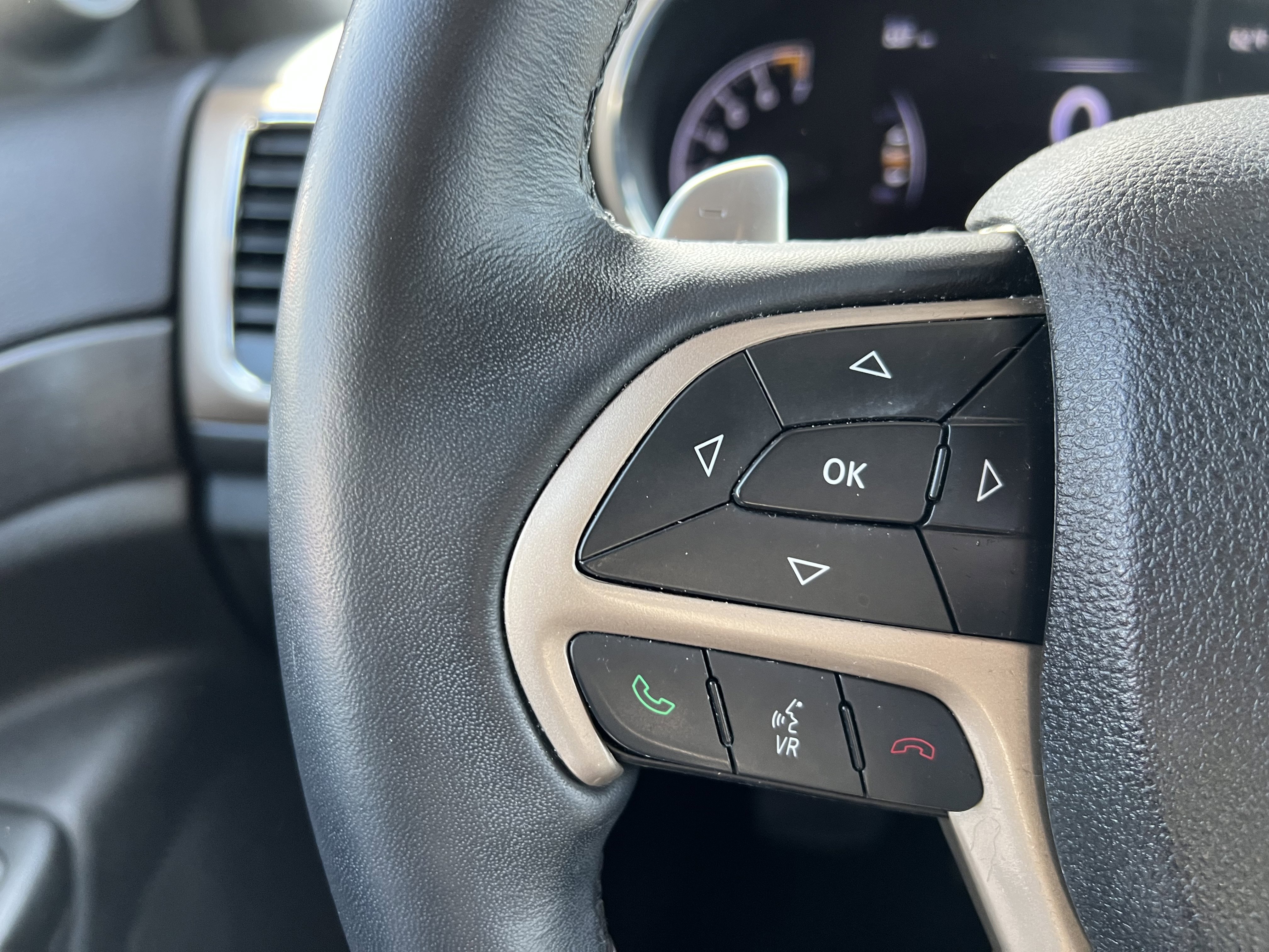 Used 2016 Jeep Grand Cherokee Laredo w/ Quick Order Package 23E image 19