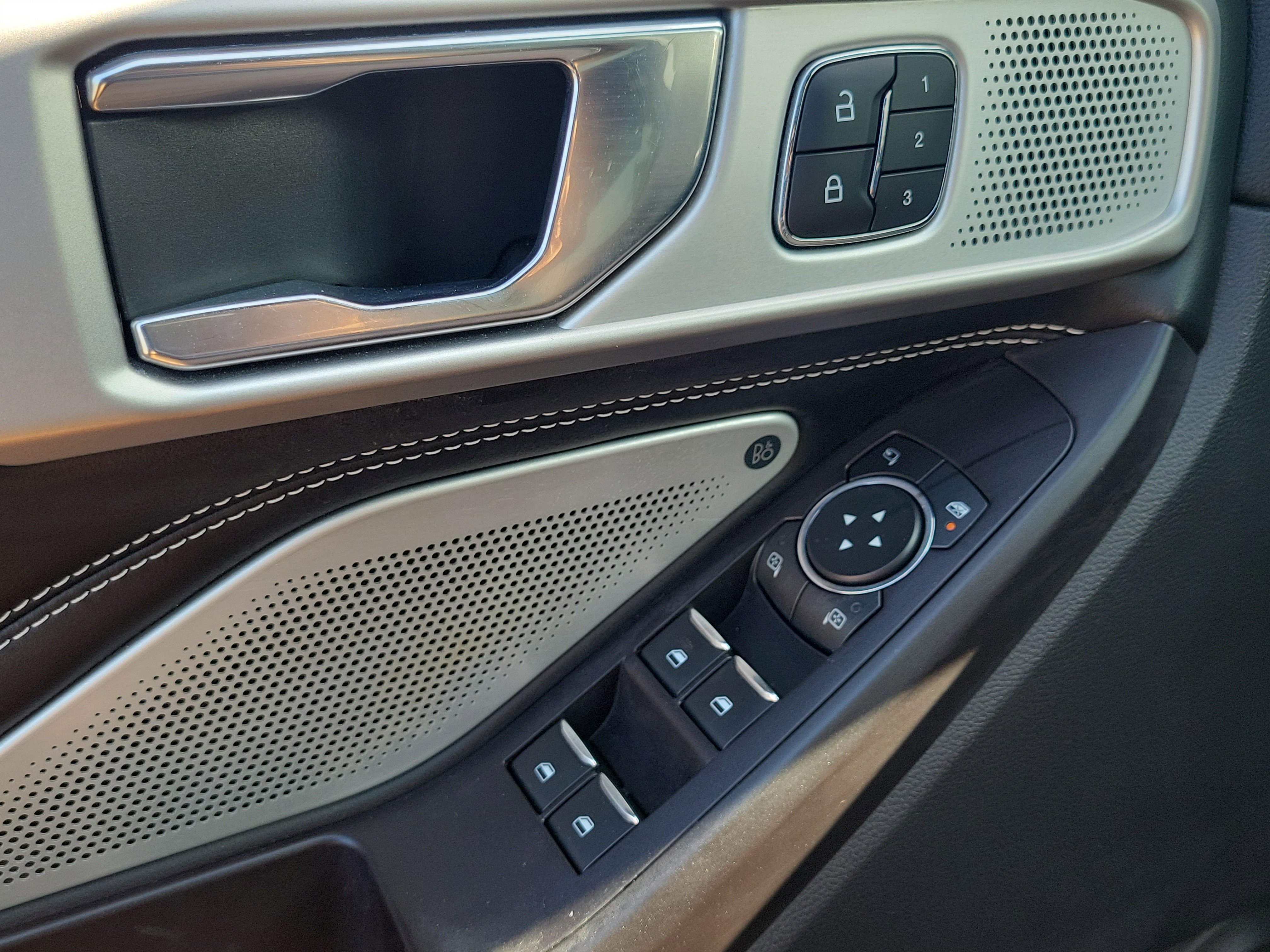 Used 2020 Ford Explorer ST w/ ST Street Pack image 25