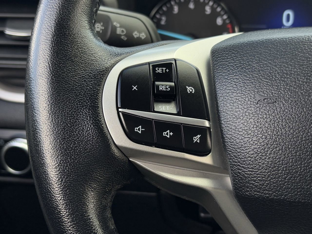 Used 2023 Ford Explorer XLT image 16