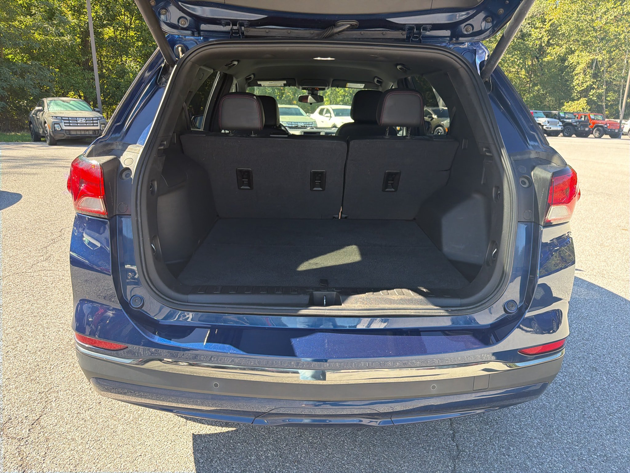 Used 2022 Chevrolet Equinox RS AWD/4WD image 27