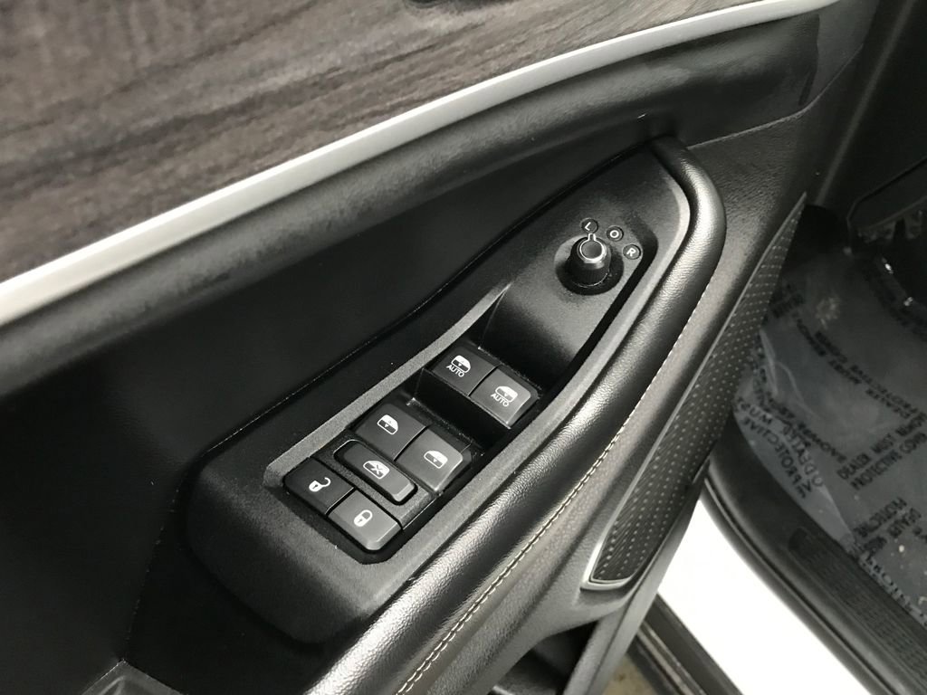 Used 2024 Jeep Grand Cherokee Limited 4xe image 11