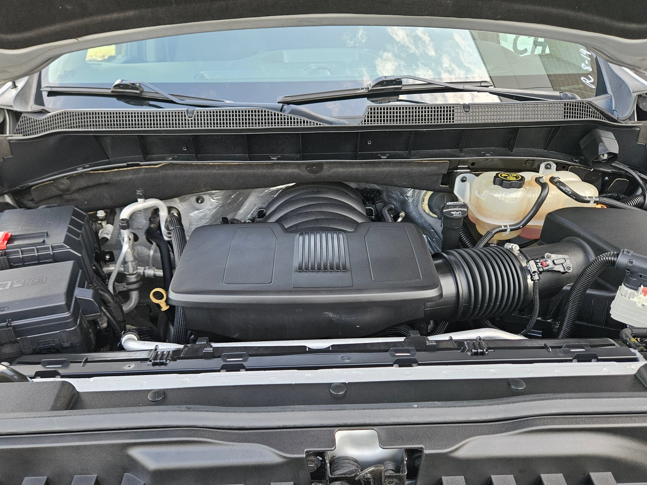 Used 2021 Chevrolet Silverado 1500 LT w/ Safety Package II AWD/4WD image 31