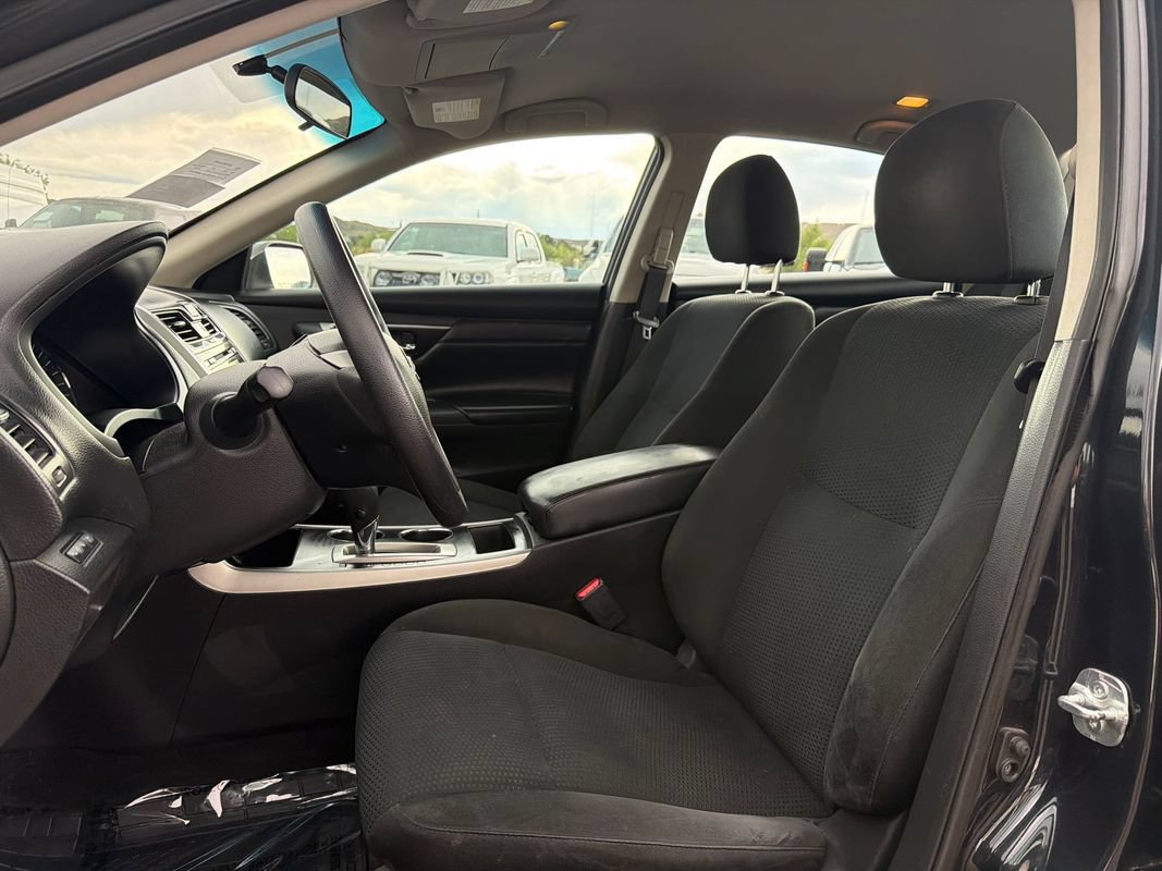 Used 2015 Nissan Altima 2.5 S w/ Special Edition Package FWD image 9